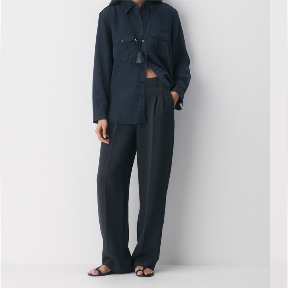 Aritzia the Effortless crepette pants black, size US 0